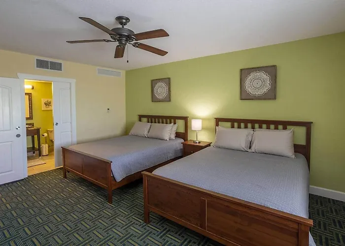 Waterfront At Harbourside At Marker 33 Apartment