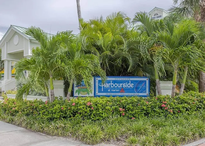 Waterfront At Harbourside At Marker 33